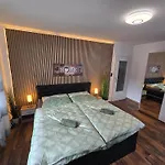 Exklusives Und Helles Erdgeschoss-apartment No 4 Im Zentrum Von Kassel, Schnelles 1gbit Internet, Geschirrspueler, Boxspringbetten 아파트 *