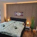 Exklusives Und Helles Erdgeschoss-apartment No 4 Im Zentrum Von Kassel, Schnelles 1gbit Internet, Geschirrspueler, Boxspringbetten 아파트 *