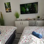 Exklusives Und Helles Erdgeschoss-apartment No 4 Im Zentrum Von Kassel, Schnelles 1gbit Internet, Geschirrspueler, Boxspringbetten 아파트 카셀