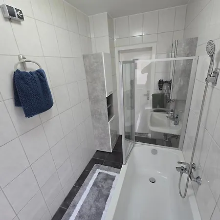 Exklusives Und Helles Erdgeschoss-apartment No 4 Im Zentrum Von Kassel, Schnelles 1gbit Internet, Geschirrspüler, Boxspringbetten *