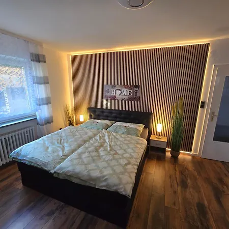 Apartament Exklusives Und Helles Erdgeschoss-apartment No 4 Im Zentrum Von Kassel, Schnelles 1gbit Internet, Geschirrspueler, Boxspringbetten Kassel