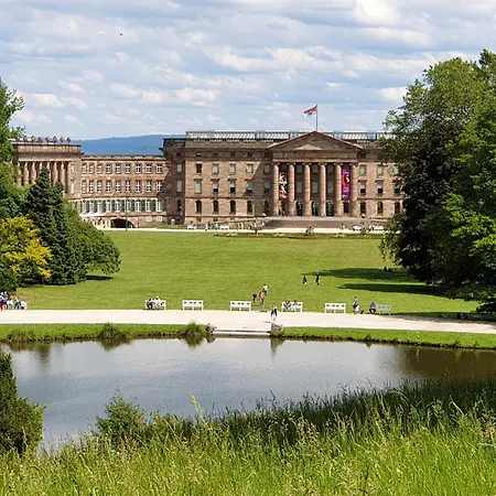 Exklusives Und Helles Erdgeschoss-apartment No 4 Im Zentrum Von Kassel, Schnelles 1gbit Internet, Geschirrspüler, Boxspringbetten *