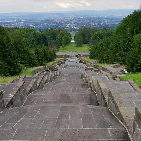 Exklusives Und Helles Erdgeschoss-apartment No 4 Im Zentrum Von Kassel, Schnelles 1gbit Internet, Geschirrspüler, Boxspringbetten