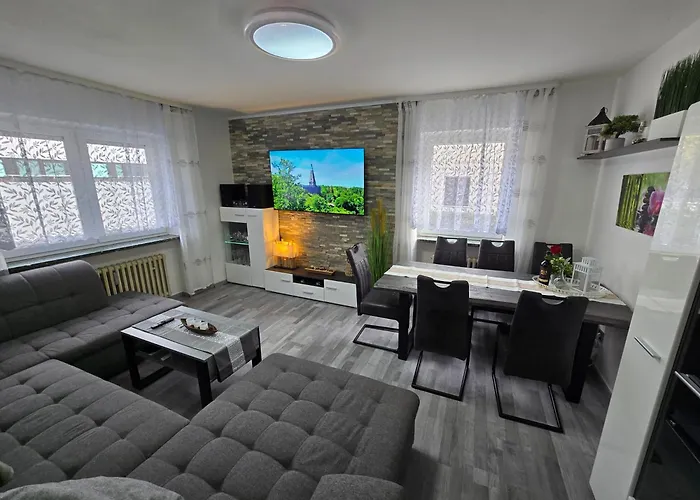 Apartament Exklusives Und Helles Erdgeschoss-apartment No 4 Im Zentrum Von Kassel, Schnelles 1gbit Internet, Geschirrspueler, Boxspringbetten