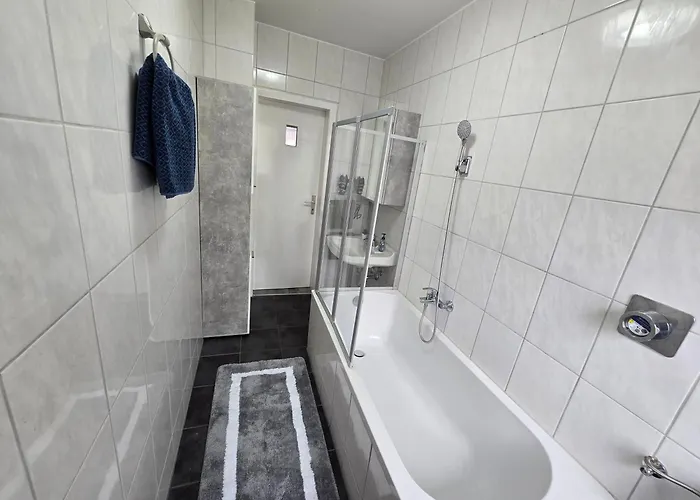Exklusives Und Helles Erdgeschoss-apartment No 4 Im Zentrum Von Kassel, Schnelles 1gbit Internet, Geschirrspueler, Boxspringbetten *