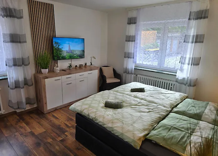 Apartament Exklusives Und Helles Erdgeschoss-apartment No 4 Im Zentrum Von Kassel, Schnelles 1gbit Internet, Geschirrspueler, Boxspringbetten *