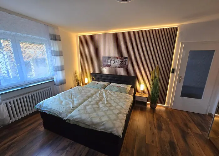 Apartament Exklusives Und Helles Erdgeschoss-apartment No 4 Im Zentrum Von Kassel, Schnelles 1gbit Internet, Geschirrspueler, Boxspringbetten Kassel