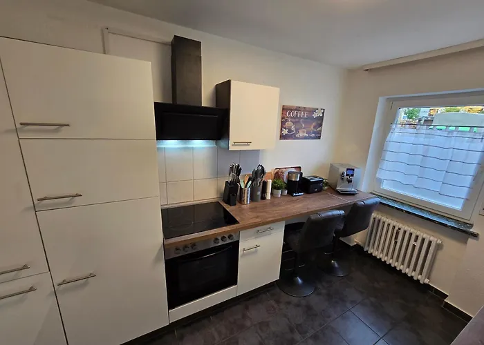 Apartament Exklusives Und Helles Erdgeschoss-apartment No 4 Im Zentrum Von Kassel, Schnelles 1gbit Internet, Geschirrspueler, Boxspringbetten *