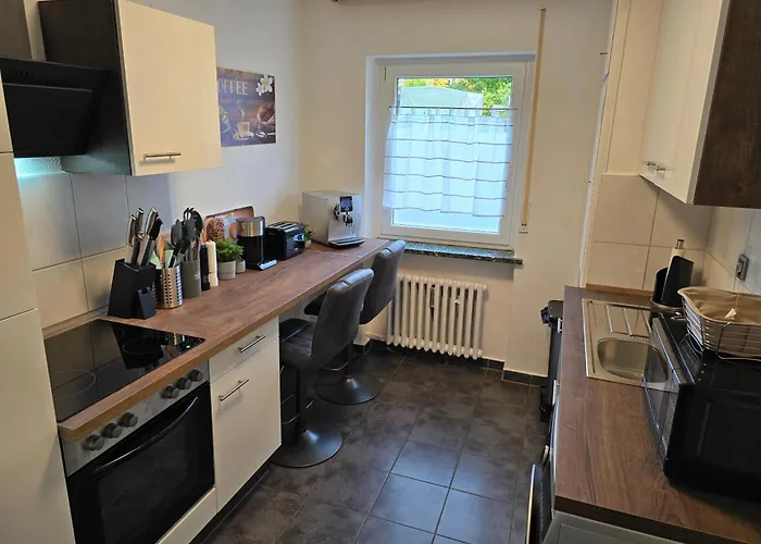 Apartament Exklusives Und Helles Erdgeschoss-apartment No 4 Im Zentrum Von Kassel, Schnelles 1gbit Internet, Geschirrspueler, Boxspringbetten